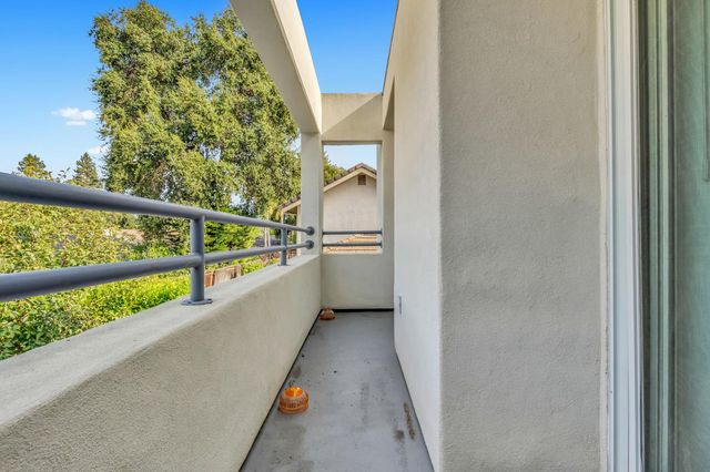 6301 Faustino Way, Sacramento, CA 95831