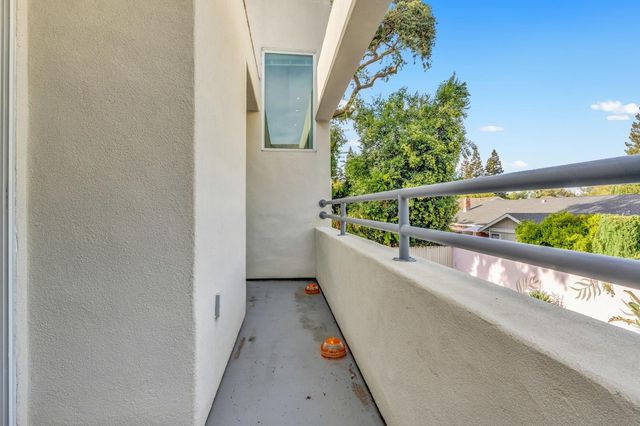 6301 Faustino Way, Sacramento, CA 95831
