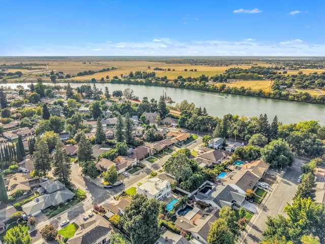 6301 Faustino Way, Sacramento, CA 95831