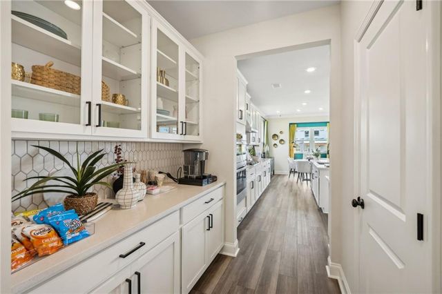 445 Kennington Walk, Loganville, GA 30052