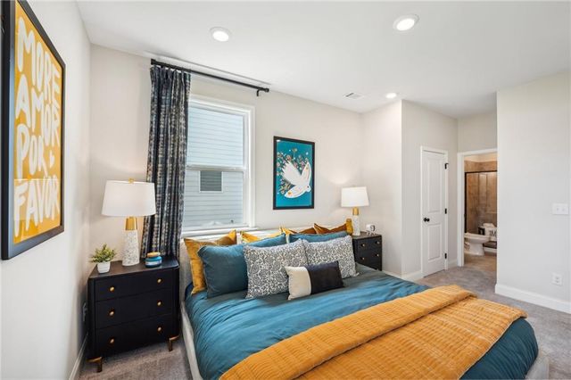 445 Kennington Walk, Loganville, GA 30052