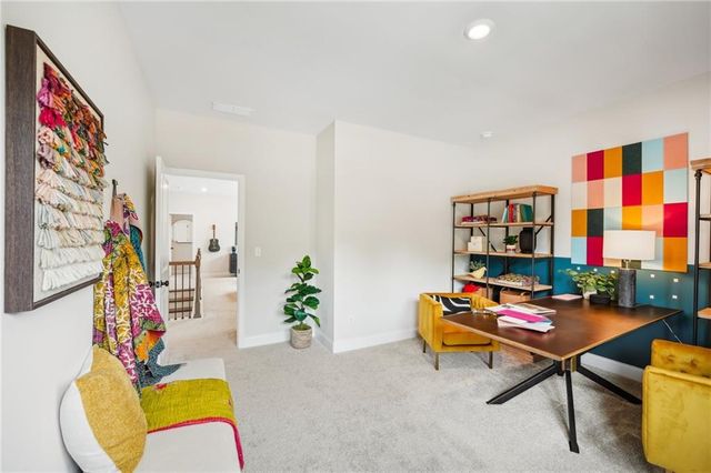 445 Kennington Walk, Loganville, GA 30052