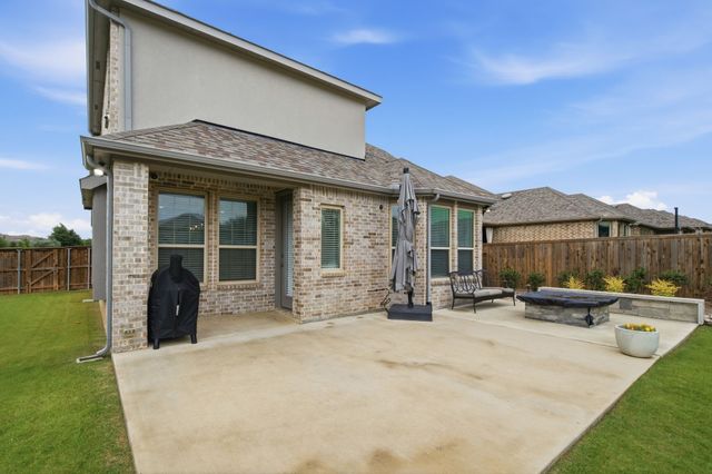 3529 Tulip Drive, Aubrey, TX 76227