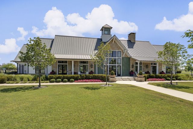 3529 Tulip Drive, Aubrey, TX 76227