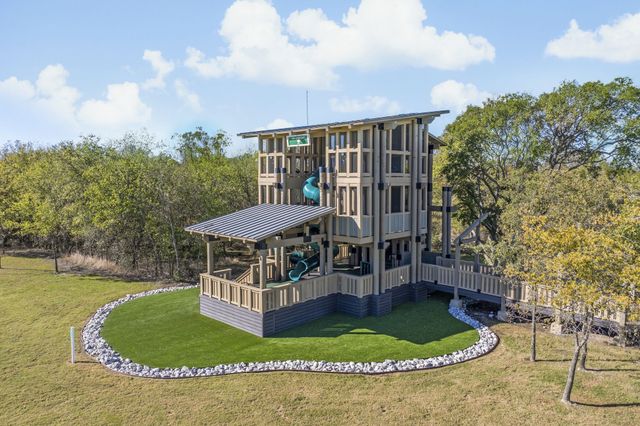 3529 Tulip Drive, Aubrey, TX 76227