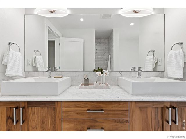 2056 Walnut Street B, Boulder, CO 80302