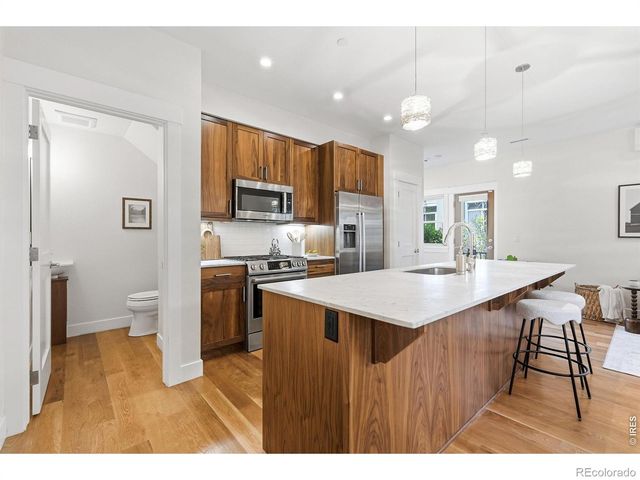 2056 Walnut Street B, Boulder, CO 80302