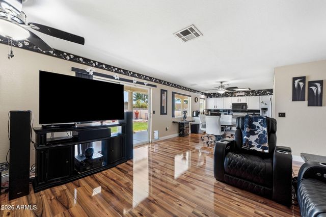 4045 S TAYLOR Drive, Tempe, AZ 85282