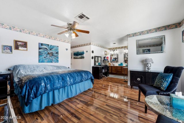 4045 S TAYLOR Drive, Tempe, AZ 85282