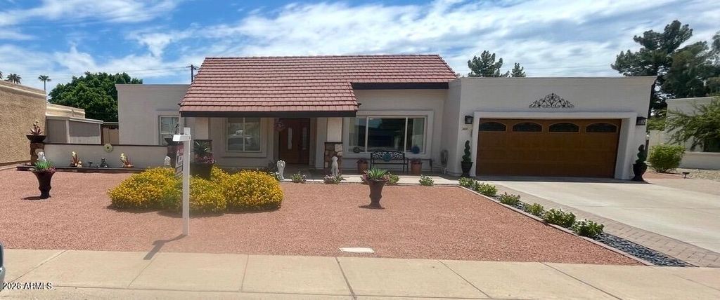 4045 S TAYLOR Drive, Tempe, AZ 85282 — photo 2
