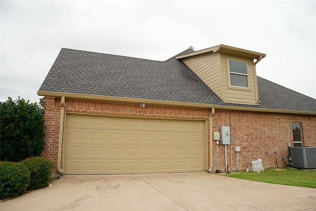 3220 Baylor Boulevard, Midlothian, TX 76065