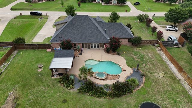 3220 Baylor Boulevard, Midlothian, TX 76065