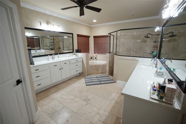 3220 Baylor Boulevard, Midlothian, TX 76065