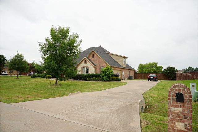3220 Baylor Boulevard, Midlothian, TX 76065