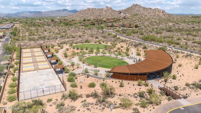 7240 E AURORA Drive, Scottsdale, AZ 85266