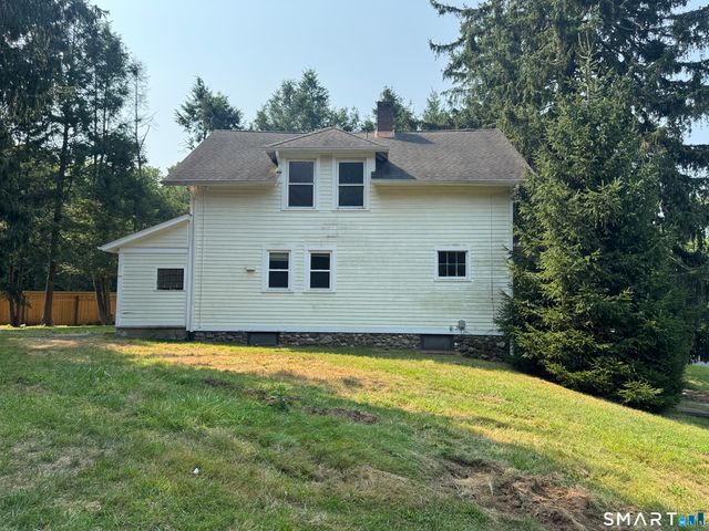 829 Racebrook Road, Orange, CT 06477