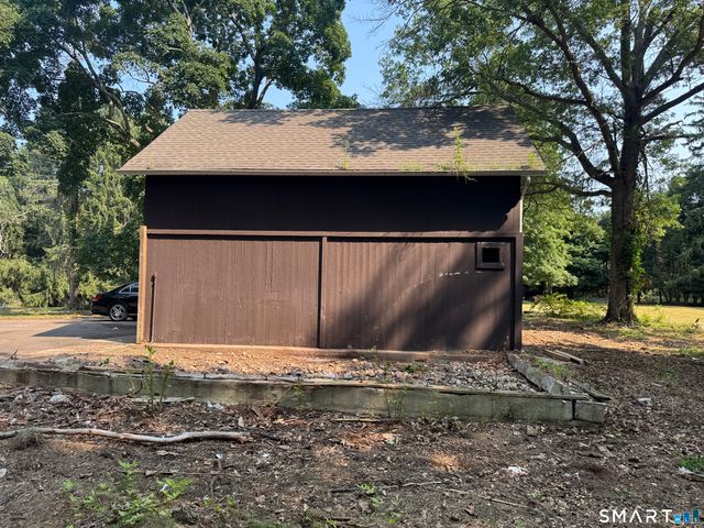 829 Racebrook Road, Orange, CT 06477