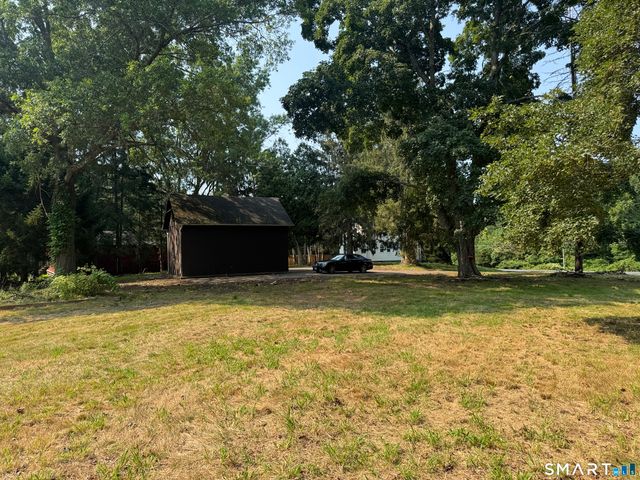 829 Racebrook Road, Orange, CT 06477
