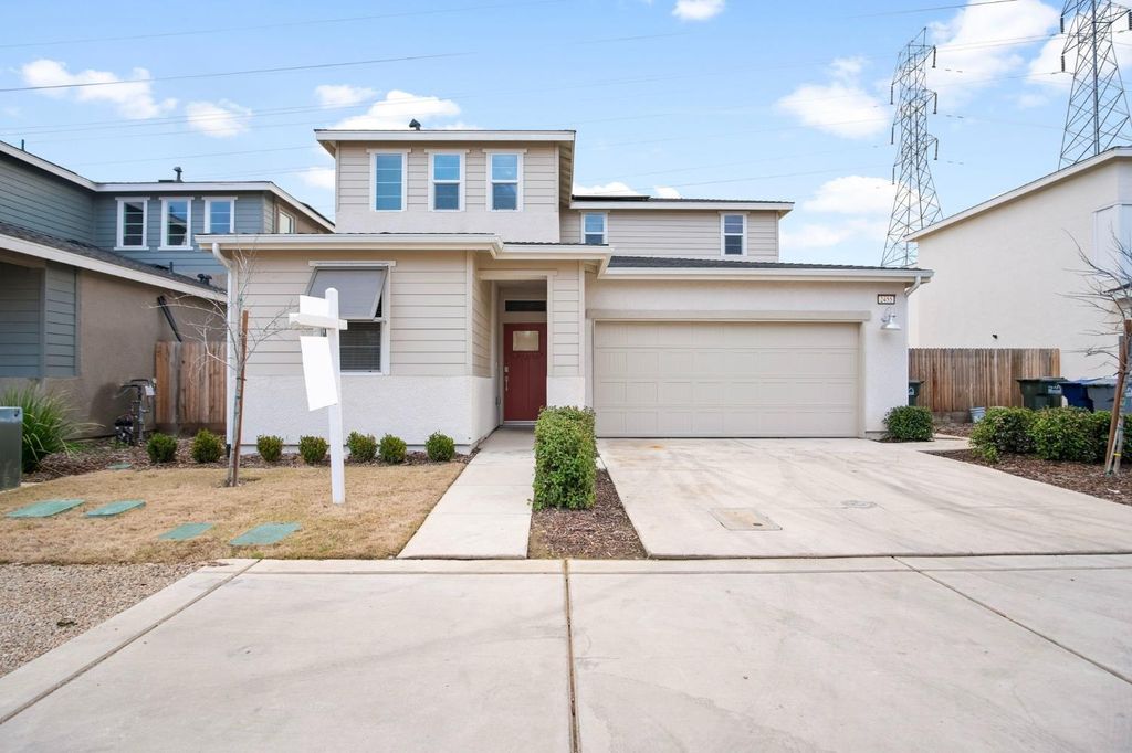 2455 Explorador Dr, Merced, CA 95340