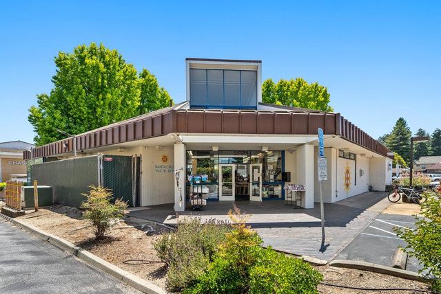 806 Ocean Street, Santa Cruz, CA 95060