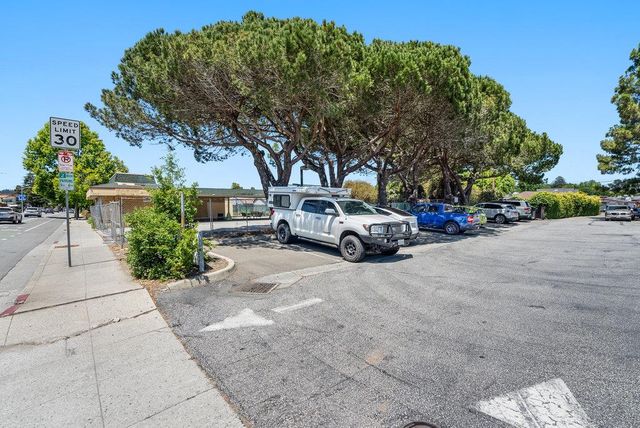 806 Ocean Street, Santa Cruz, CA 95060