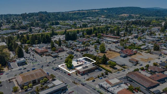 806 Ocean Street, Santa Cruz, CA 95060