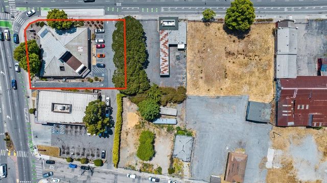 806 Ocean Street, Santa Cruz, CA 95060