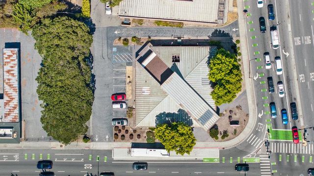 806 Ocean Street, Santa Cruz, CA 95060