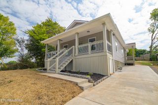 1810 Reynolds St, Knoxville, TN 37921