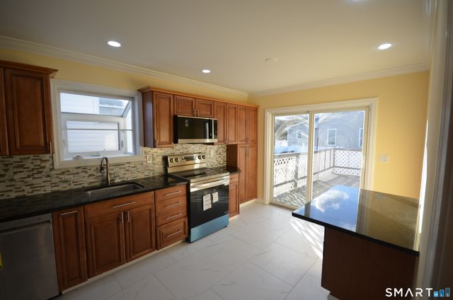 4 Austin Avenue, Stamford, CT 06905