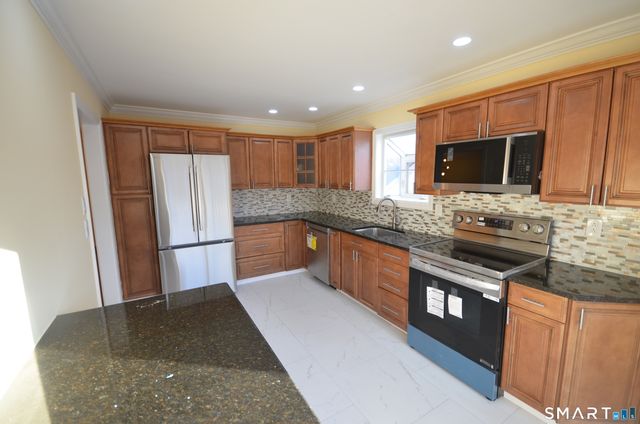 4 Austin Avenue, Stamford, CT 06905