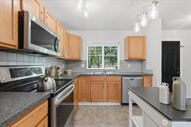 6537 Compton Boulevard SE, Lacey, WA 98513