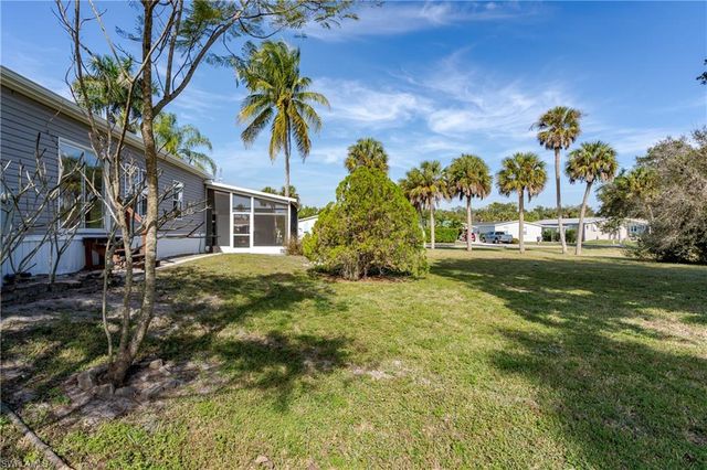 165 Riverwood RD, Naples, FL 34114