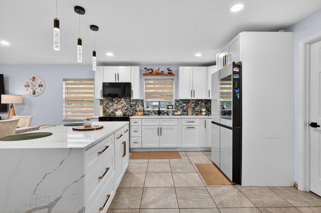 900 SW 12th Street, Belle Glade, FL 33430