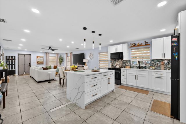 900 SW 12th Street, Belle Glade, FL 33430