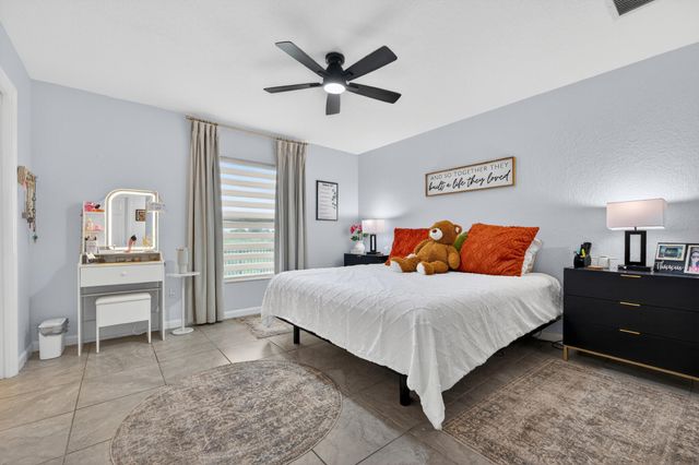 900 SW 12th Street, Belle Glade, FL 33430