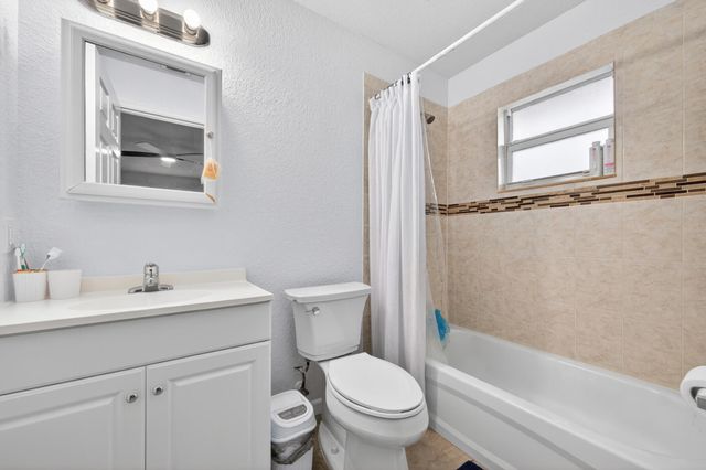 900 SW 12th Street, Belle Glade, FL 33430