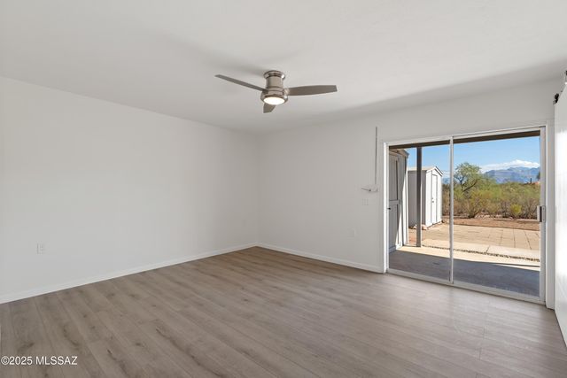 4760 N Paseo De Los Rancheros, Tucson, AZ 85745