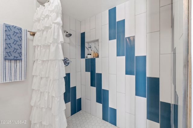 4760 N Paseo De Los Rancheros, Tucson, AZ 85745