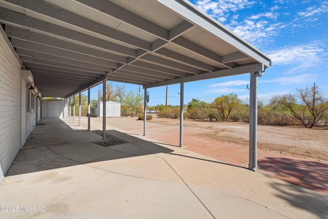 4760 N Paseo De Los Rancheros, Tucson, AZ 85745