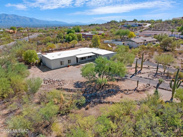 4760 N Paseo De Los Rancheros, Tucson, AZ 85745