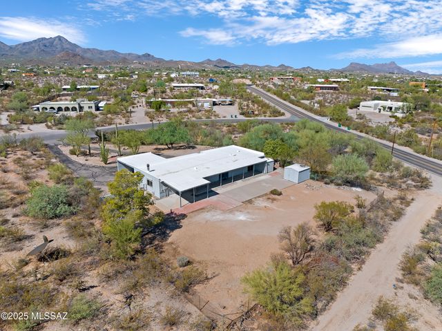 4760 N Paseo De Los Rancheros, Tucson, AZ 85745
