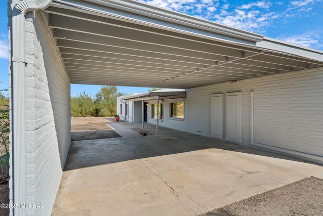 4760 N Paseo De Los Rancheros, Tucson, AZ 85745