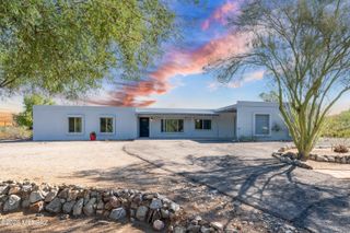 4760 N Paseo De Los Rancheros, Tucson, AZ 85745