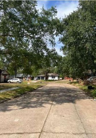 9931 Valley Mill Court, Houston, TX 77078