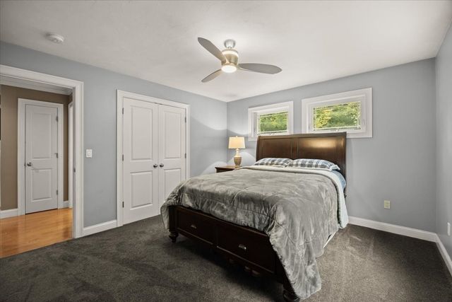 10 Anderson Way, Lakeville, MA 02347