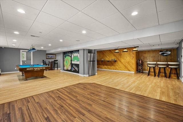 10 Anderson Way, Lakeville, MA 02347