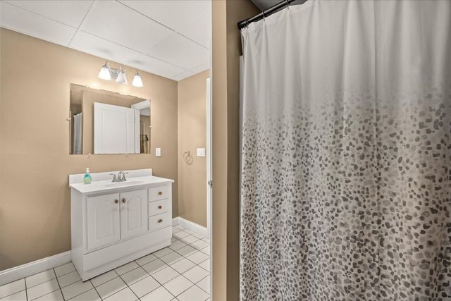 10 Anderson Way, Lakeville, MA 02347