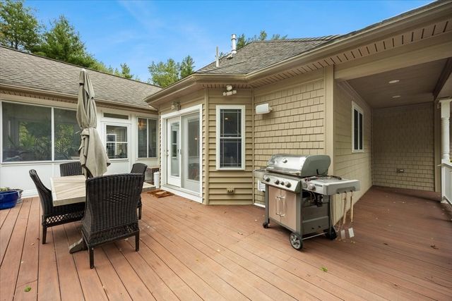 10 Anderson Way, Lakeville, MA 02347