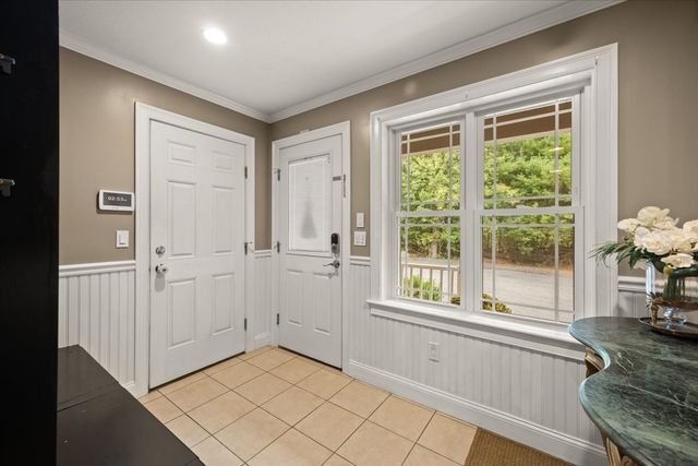10 Anderson Way, Lakeville, MA 02347